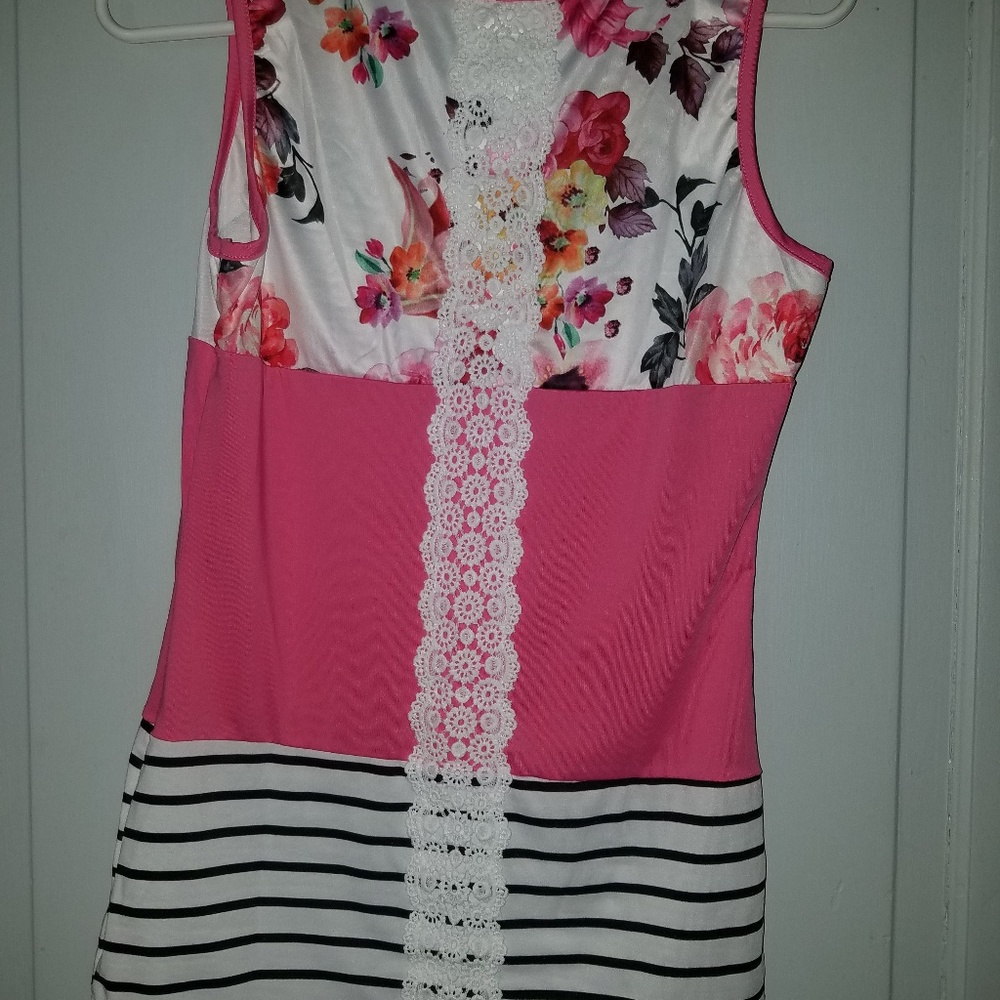 New Multi-Pattern Tank Top - Picture 2 of 2